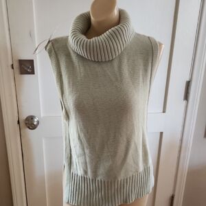 Banana Republic Sleeveless Cowl Neck Sweater - Light Gray
